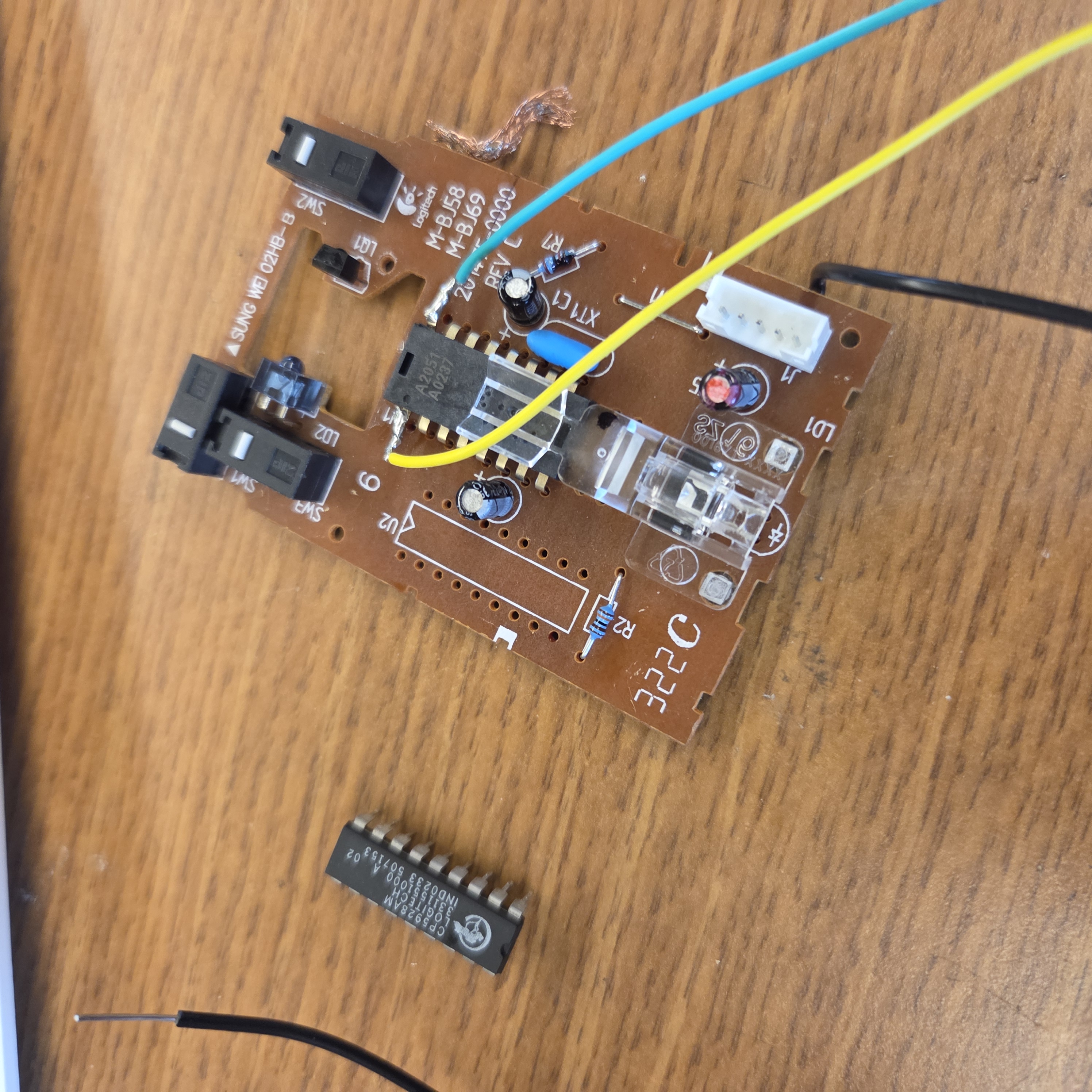 Modified mouse PCB